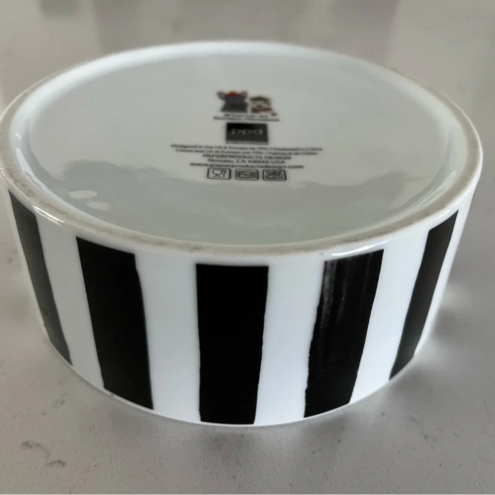ADORABLE dog bowl
